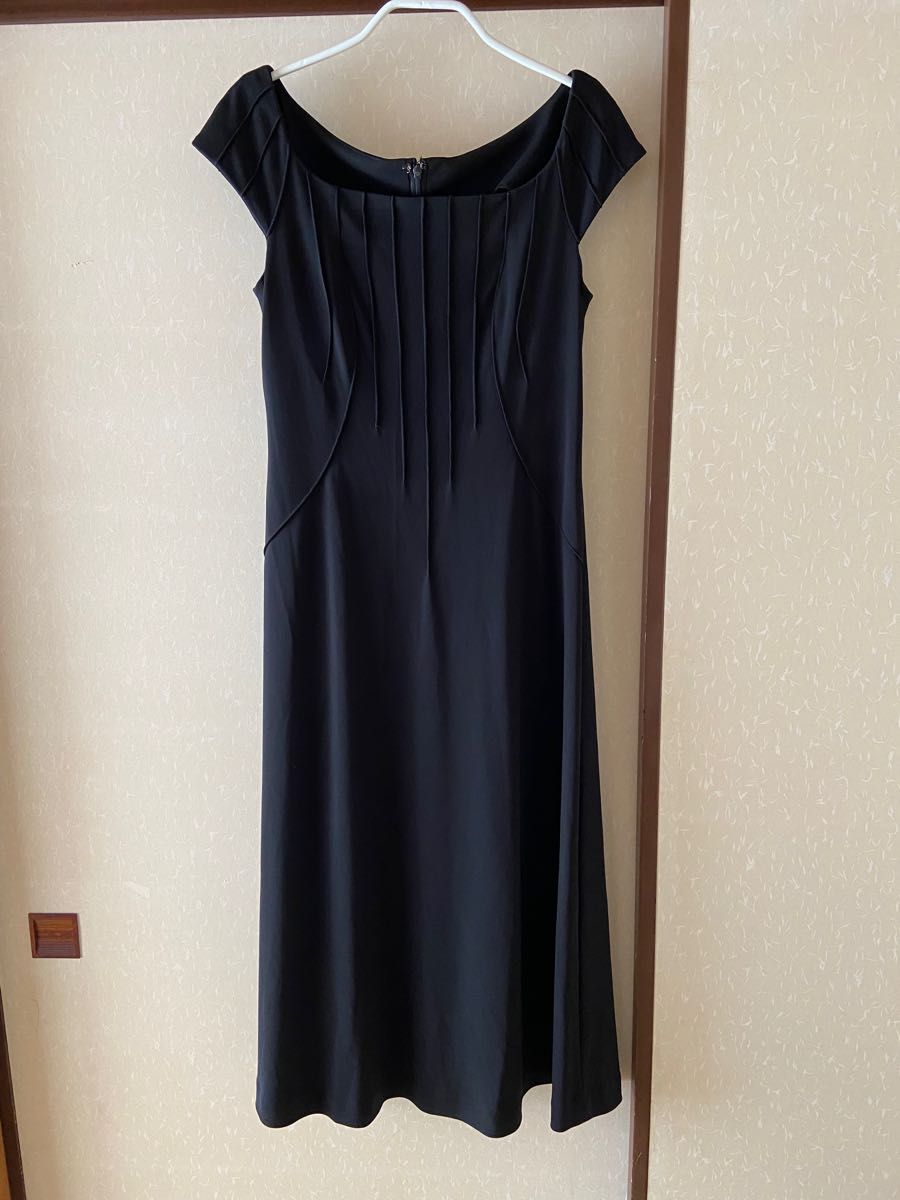 シビラ 黒Lサイズ ロングワンピース