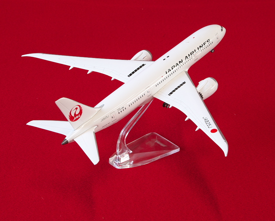 Phoenix フェニックス JAL B787-8 JA825J ボーイング787 ダイキャスト模型 新鶴丸塗装 スタンド付き S=1/200_画像4