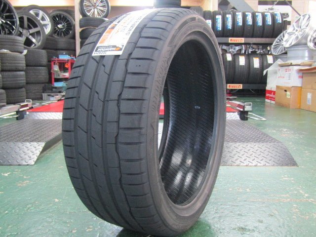 【人気の希少品】フォルクスワーゲン　VW　3H系　アルテオン　Rライン　4MOTION純正　8J　+40　112　5H　245/35R20■_画像10