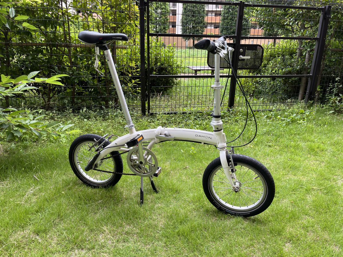 Yahoo!オークション - DAHON Curve D3 折りたたみ 内装3段 16インチ Yahoo!オークション - DAHON Curve D3 折りたたみ 内装3段 16インチ
