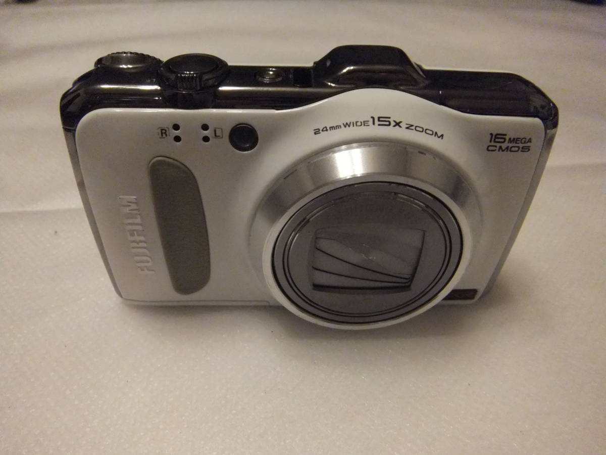 高価値】 Fine デジタルカメラ FUJIFILM Pix ホワイト EXR F６００