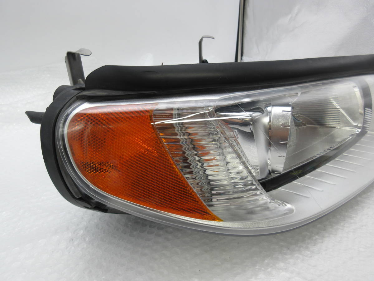 H22 year VOLVO Volvo V70 right head light 31283918 used *050712rs