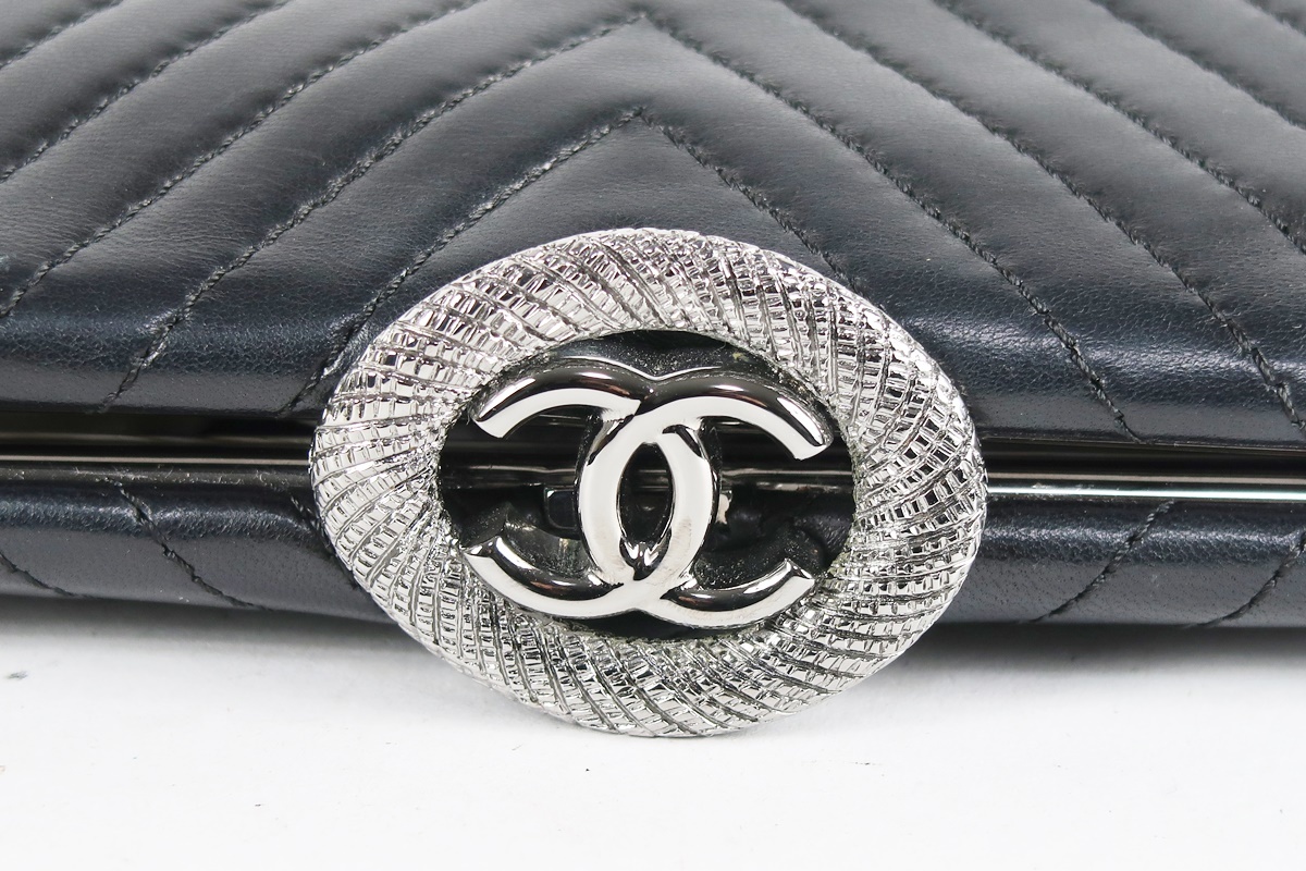 【超美品】CHANEL シャネル パーティバッグ Vステッチ ラムスキン ブランド鞄【MT71】_画像8