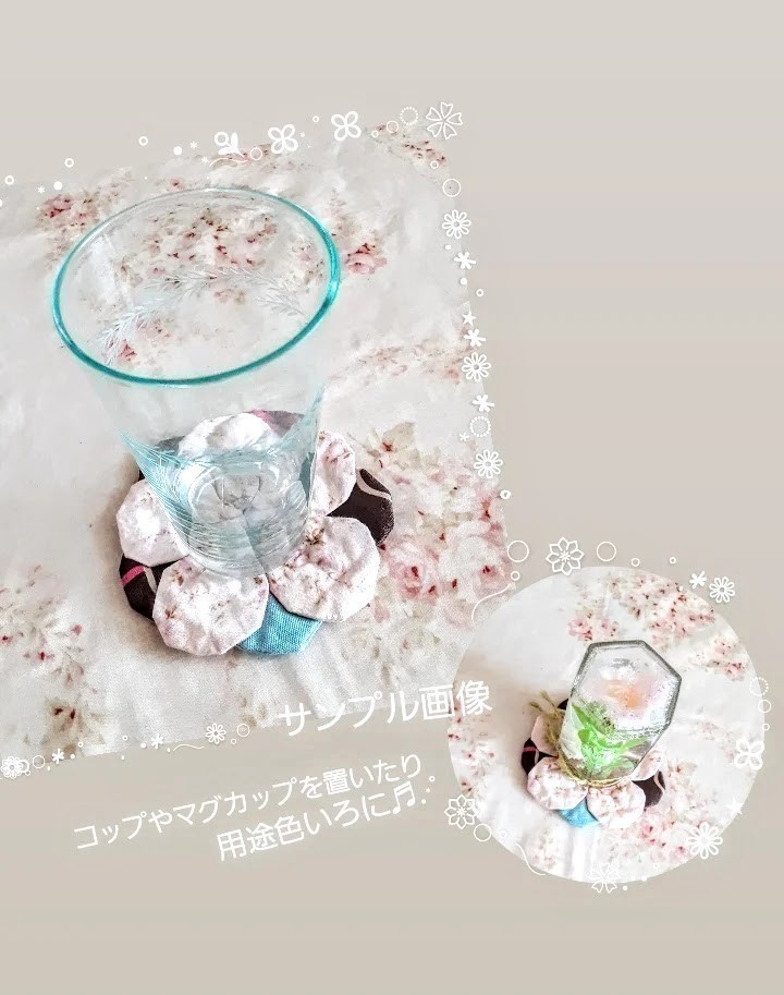 *handmade*【お花のコースター⑨】黄緑地 花柄 白地ラメ花☆手作り ハンドメイド☆リバーシブル 布製☆パーツにも 用途いろいろ♪_画像4