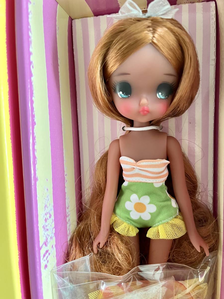 Korea popular doll jjorori art Yapi Mei dream see young lady Korea popular doll jjorori art Yapi Mei dream see young lady