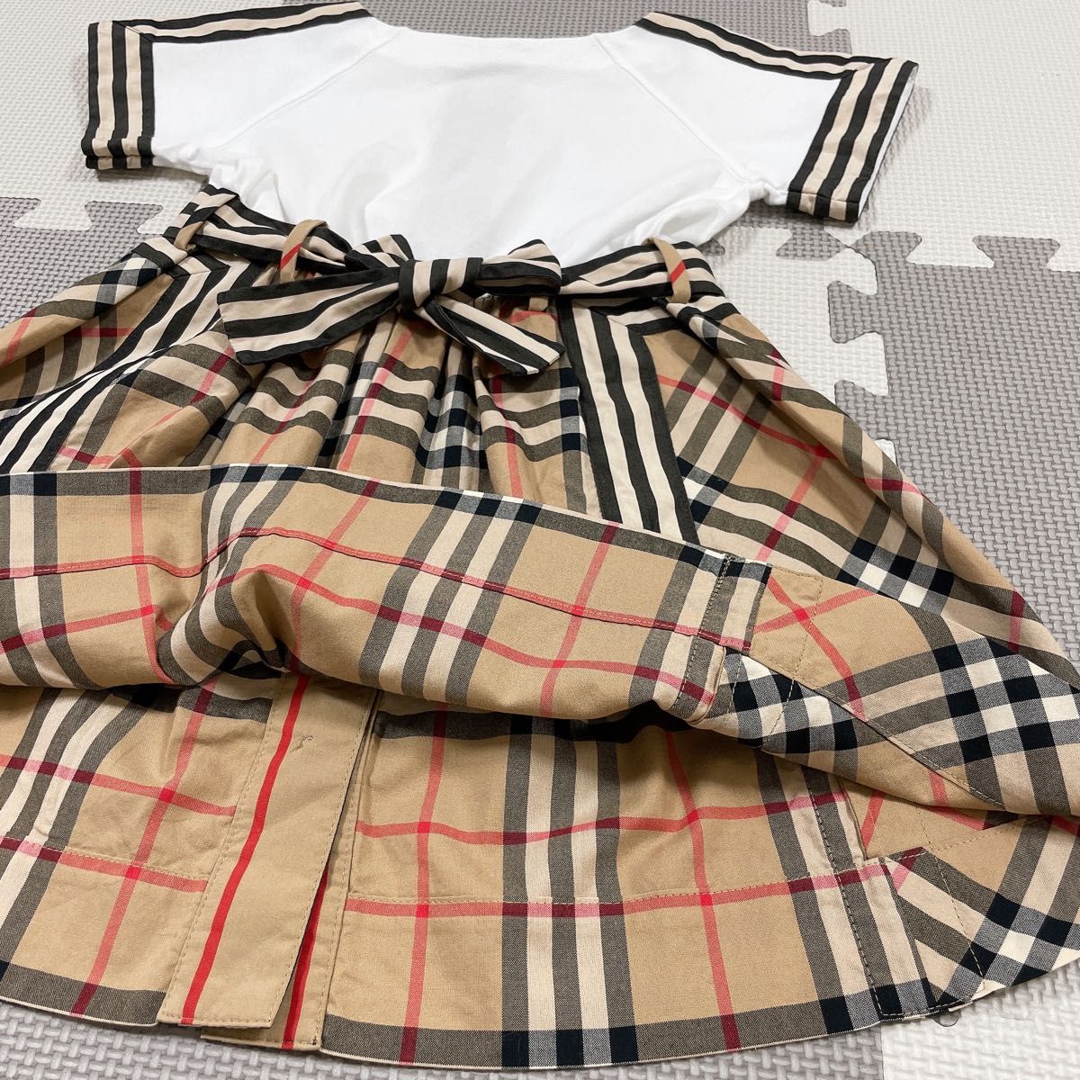 BURBERRY ワンピース 2Y 92cm ストライプ柄 BURBERRY ワンピース 2Y 92cm ストライプ柄 バーバリー
