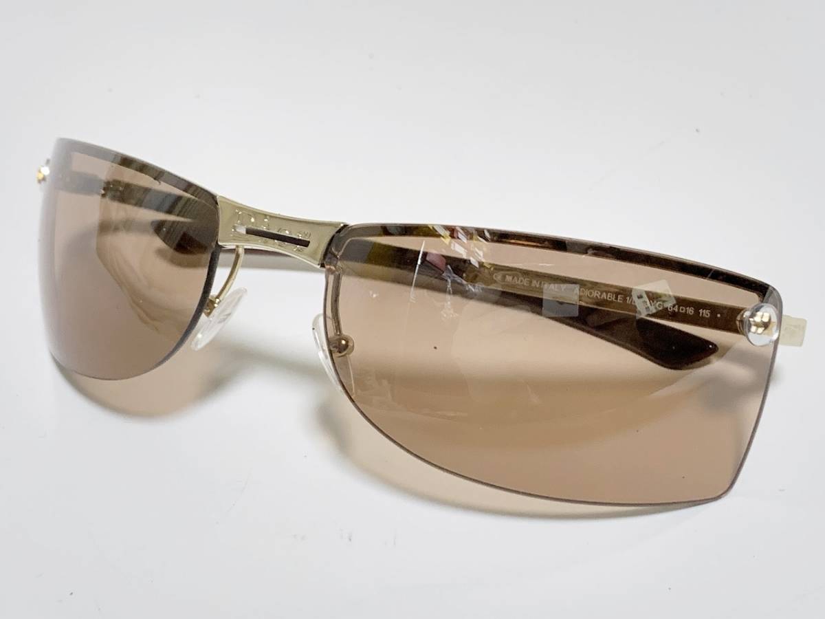  быстрое решение Christian Dior Christian Dior солнцезащитные очки с футляром ND