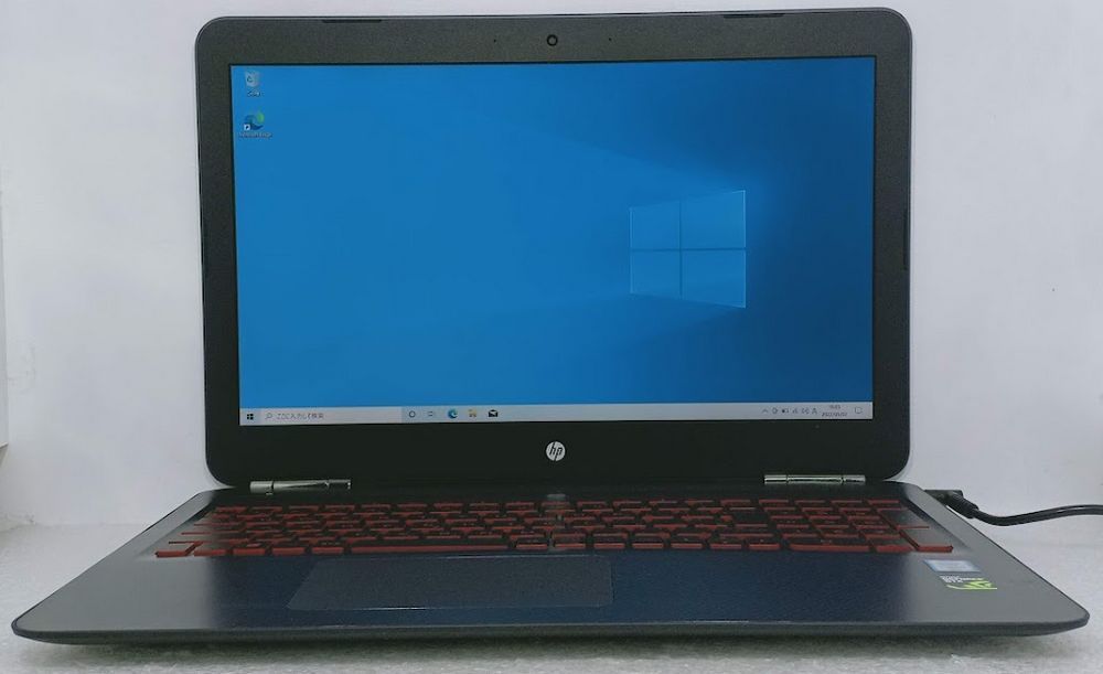○超速ゲーミングノートOMEN by HP 15-ax021TX (Core i7-6700HQ 2.6GHz