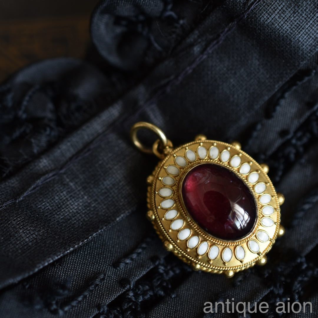  Britain antique 1880 year Victoria morning era 15 gold natural load light garnet. pendant top 