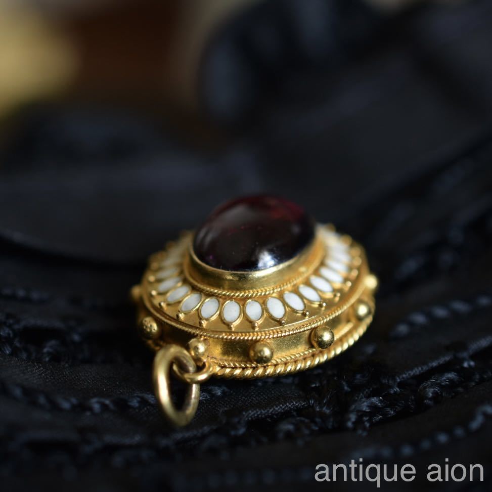  Britain antique 1880 year Victoria morning era 15 gold natural load light garnet. pendant top 