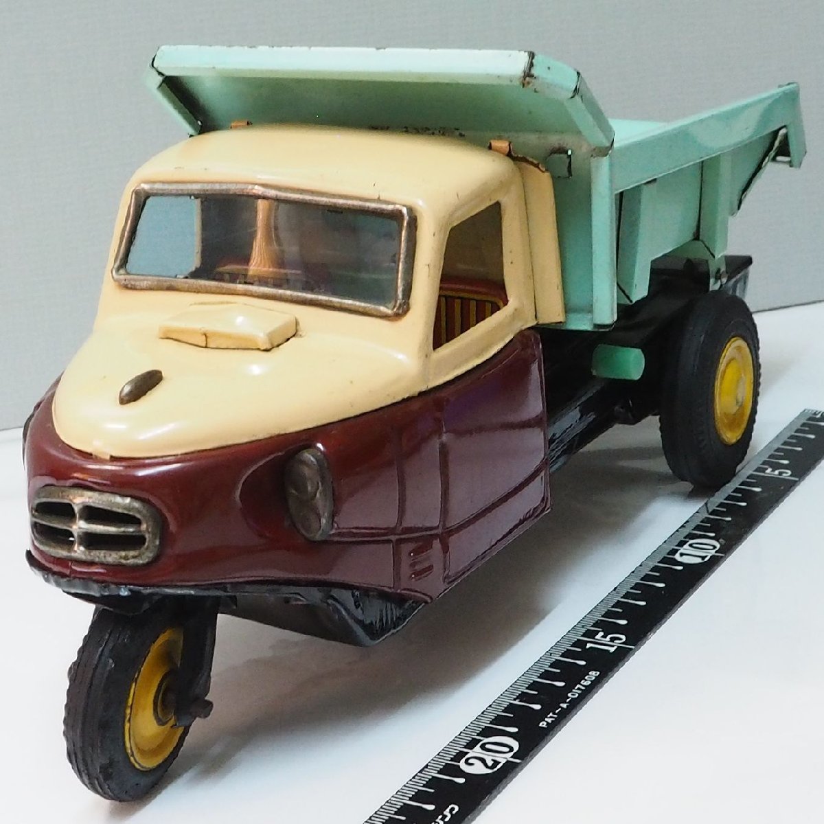 萬代屋【三菱 三輪ダンプ トラック ミツビシ オート３輪 MITSUBISHI TRUCK】ブリキ自動車TIN TOY CAR赤箱B.C.BANDAI旧バンダイ【箱無】0605_画像１