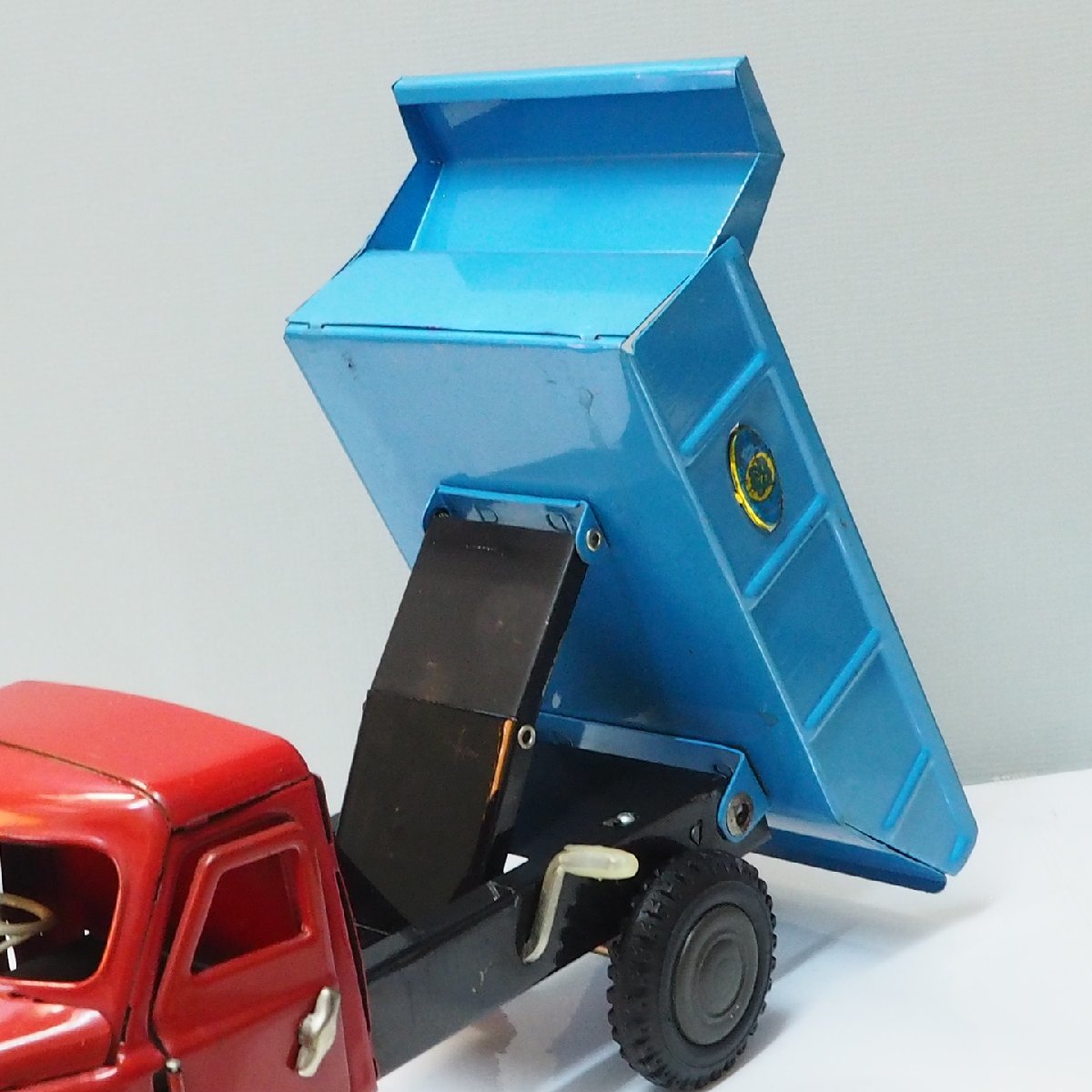  maru солнечный [ja Ian to три колесо самосвал грузовик красный красный / бледно-голубой голубой Giant DUMP TRUCK сила нет ] жестяная пластина автомобиль TIN TOY CAR#MARUSAN[ без коробки ]0603