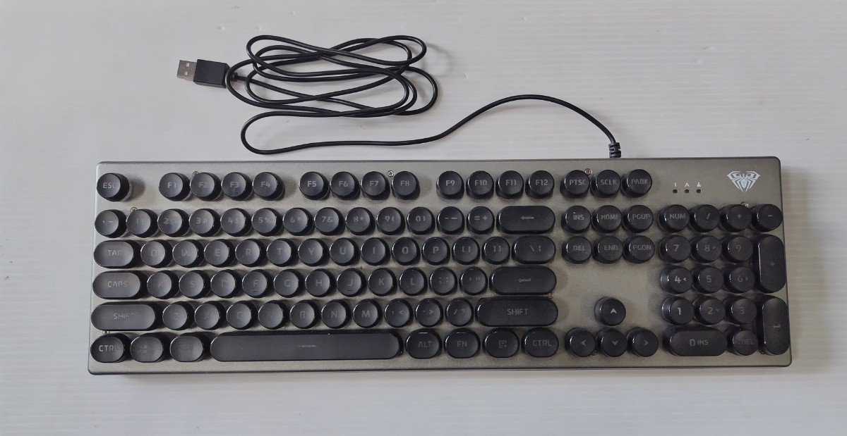 AULA ゲーミングキーボード F2068-WH Gaming key board メカニカルキーボード アウラ 有線 バックライト LED の画像1