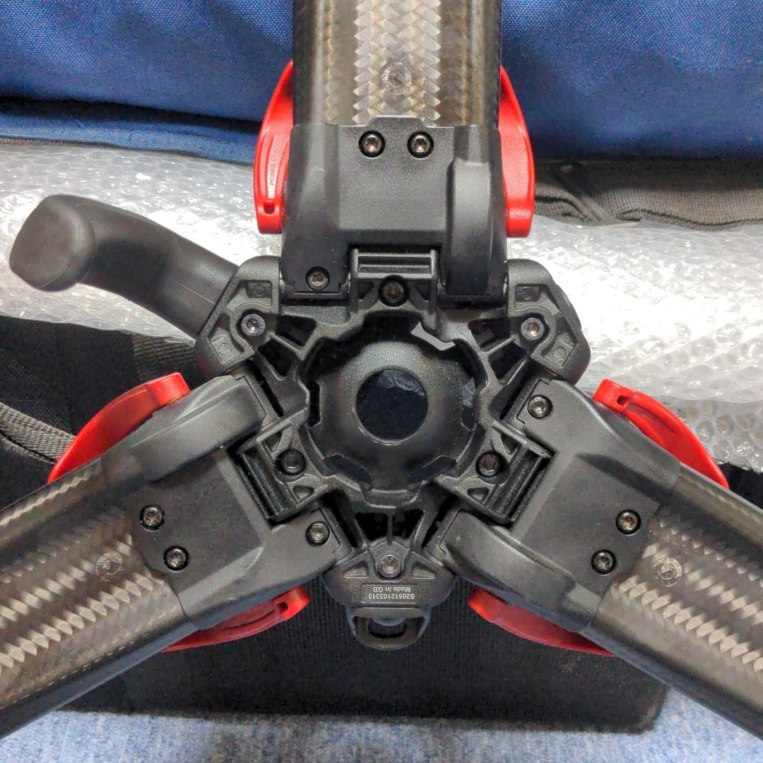flowtech フローテック 75 並品 カーボン 3段 三脚 Sachtler flowtech フローテック 75 並品 カーボン 3段 三脚 Sachtler