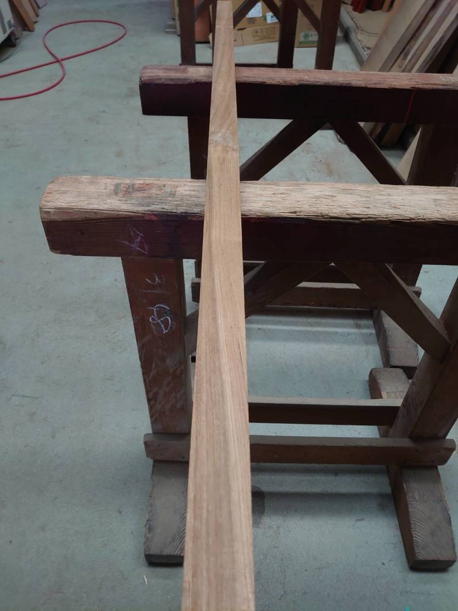 チーク 荒材 No.0714-B 無垢 乾燥材 角材（長さ1390㎜ｘ幅38㎜ｘ厚み38㎜）1本 木材 DIY 棚板 小物作りにの画像6