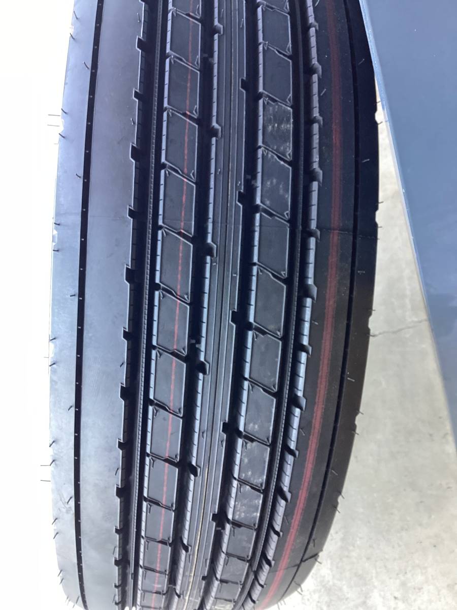 【純正品】ブリヂストン R173 215/70R17.5 タイヤ・ホイールセット 1本 バリ山 日野 デュトロ トラック用 BRIDGESTONE スペア外し_画像6