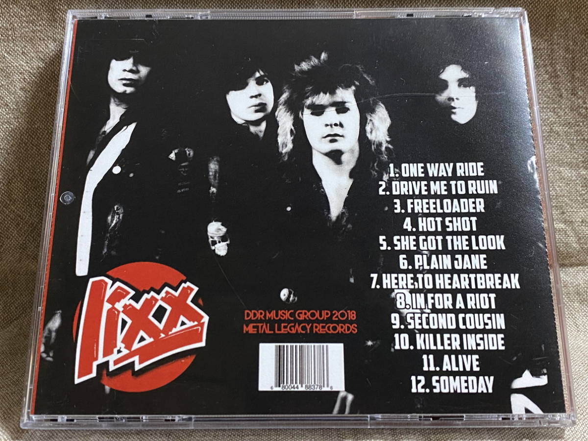 [グラムハード] LIXX - LOOSE ON YOU 88年のアルバム 初CD化 廃盤 レア盤_画像2