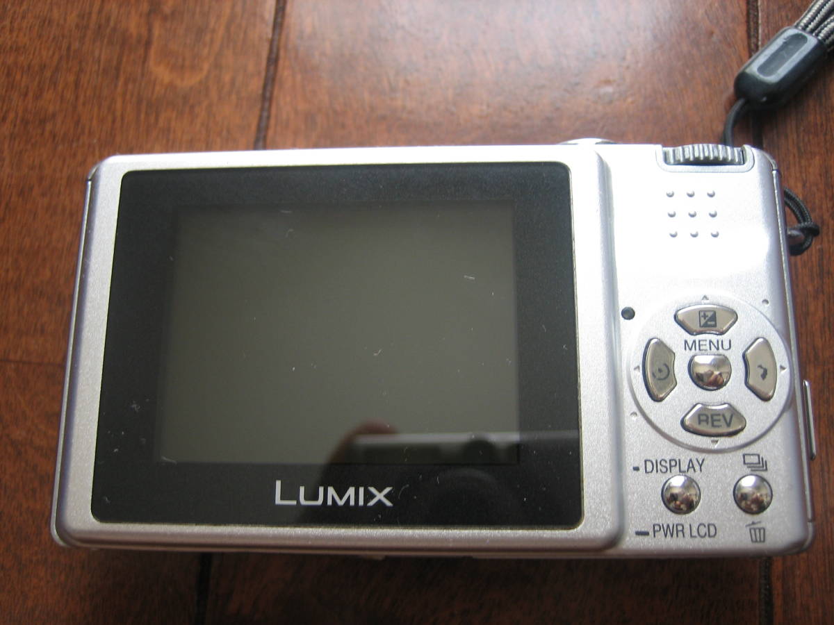 Lumix DMC-FX2 LEICAレンズ使用　動作品　中古_画像4