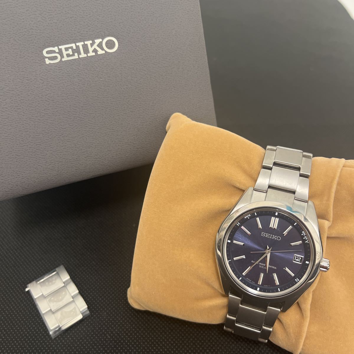 超人気の 【稼動品】SEIKO セイコー 7B24-0BH0 電波ソーラー 腕時計