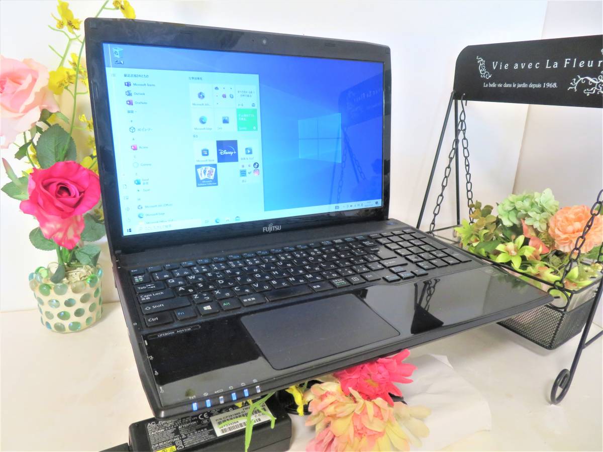 ☆Fujitsu☆Core i7 4712MQ 4GB 4コア/8ス◇750GB◇ノートPC AH47/M