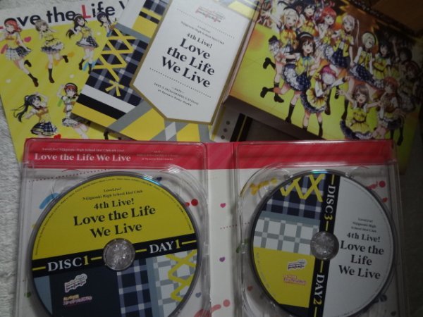 ラブライブ!虹ヶ咲学園スクールアイドル同好会 4th Live!～Love the Life We Live～ Blu-ray Memorial BOX 国内盤 美品!!_画像4