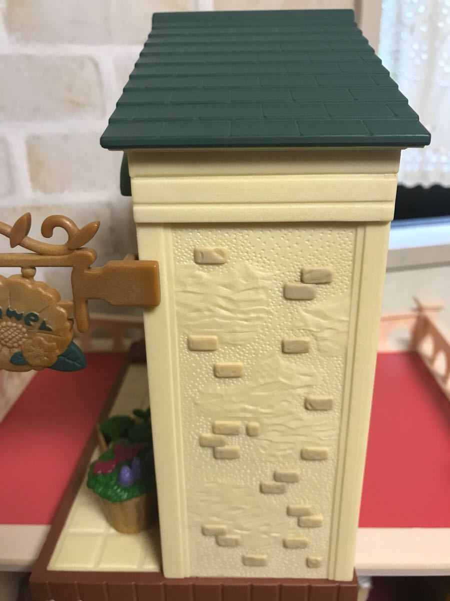 Sylvania家庭國家花店☆使用☆與原盒，略有缺失的項目    原文:シルバニアファミリー カントリーフラワーショップ☆中古☆元箱付き、欠品僅か