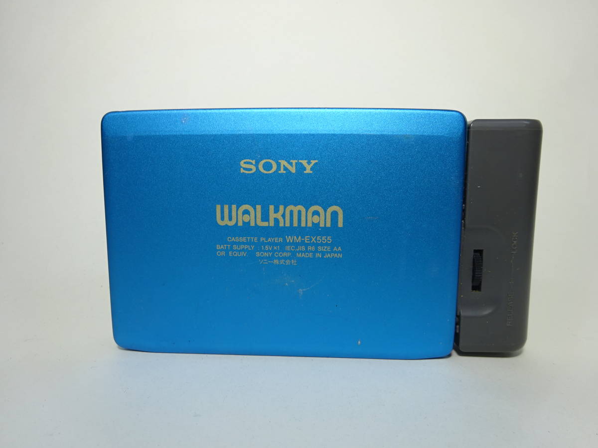 京都６★SONY ソニー WM-EX555 WALKMAN ウォークマン PORTABLE CASSETTE PLAYER カセットプレイヤー 通電未確認 青 ブルー _画像4