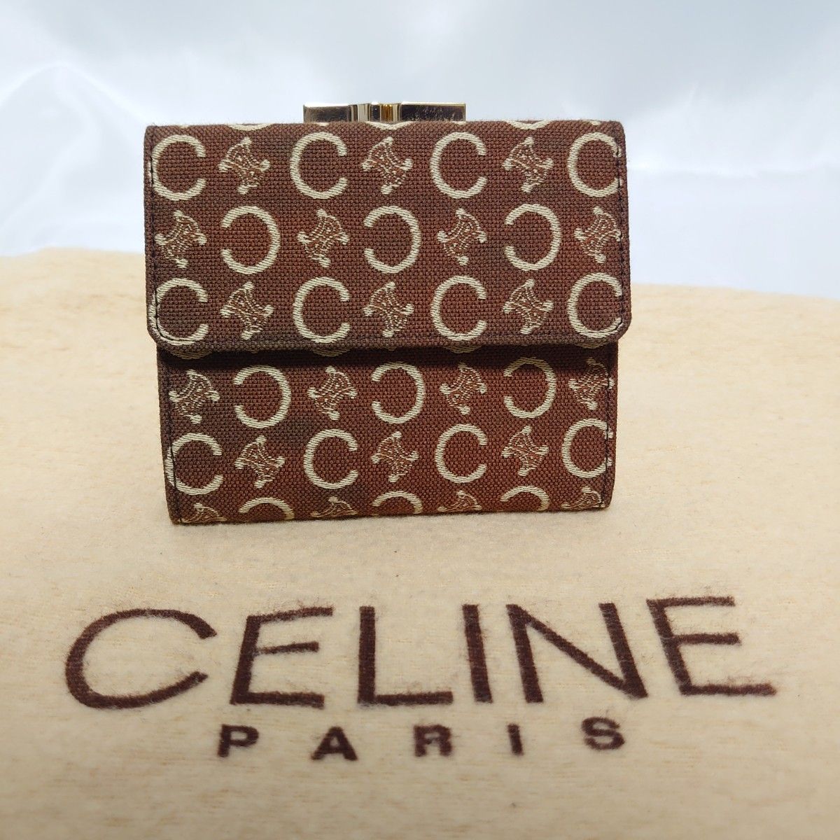 CELINE マカダム柄 Cロゴ トリオンフ がま口 二つ折り財布 Yahoo