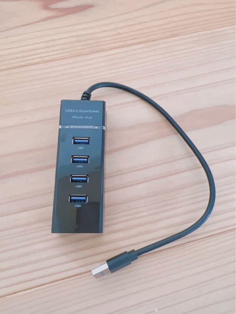 USBハブ USBポート 4ポート 5Gbps 高速 拡張 軽量 黒 新品未使用 送料