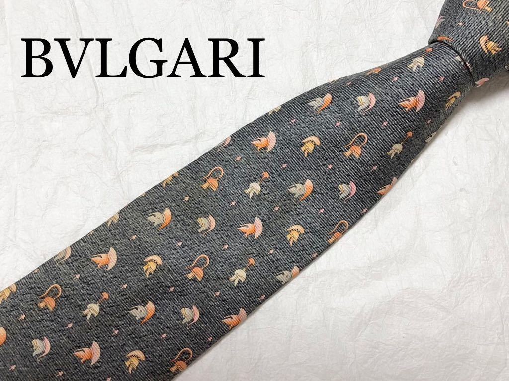 ■希少■7つ折り　セッテピエゲ■BVLGARI ブルガリ　ネクタイ　西洋兜　総柄　シルク100% イタリア製　グレー　ハンドメイド_画像1