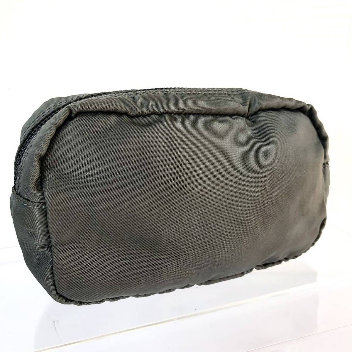 美品 PRADA プラダ ナイロン コスメポーチ 化粧ポーチ 三角 美品 PRADA プラダ ナイロン コスメポーチ 化粧ポーチ 三角