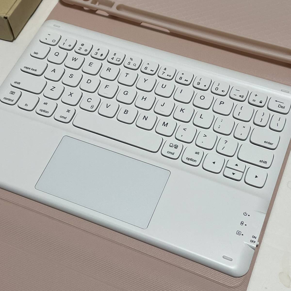 wireless  HB309 ROSE GOLD Multi-Function Keyboard with Touchpad ピンク キーボード＋ケースの画像4