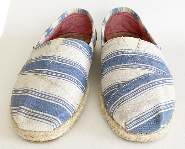 TOMS| espadrille | slip-on shoes 