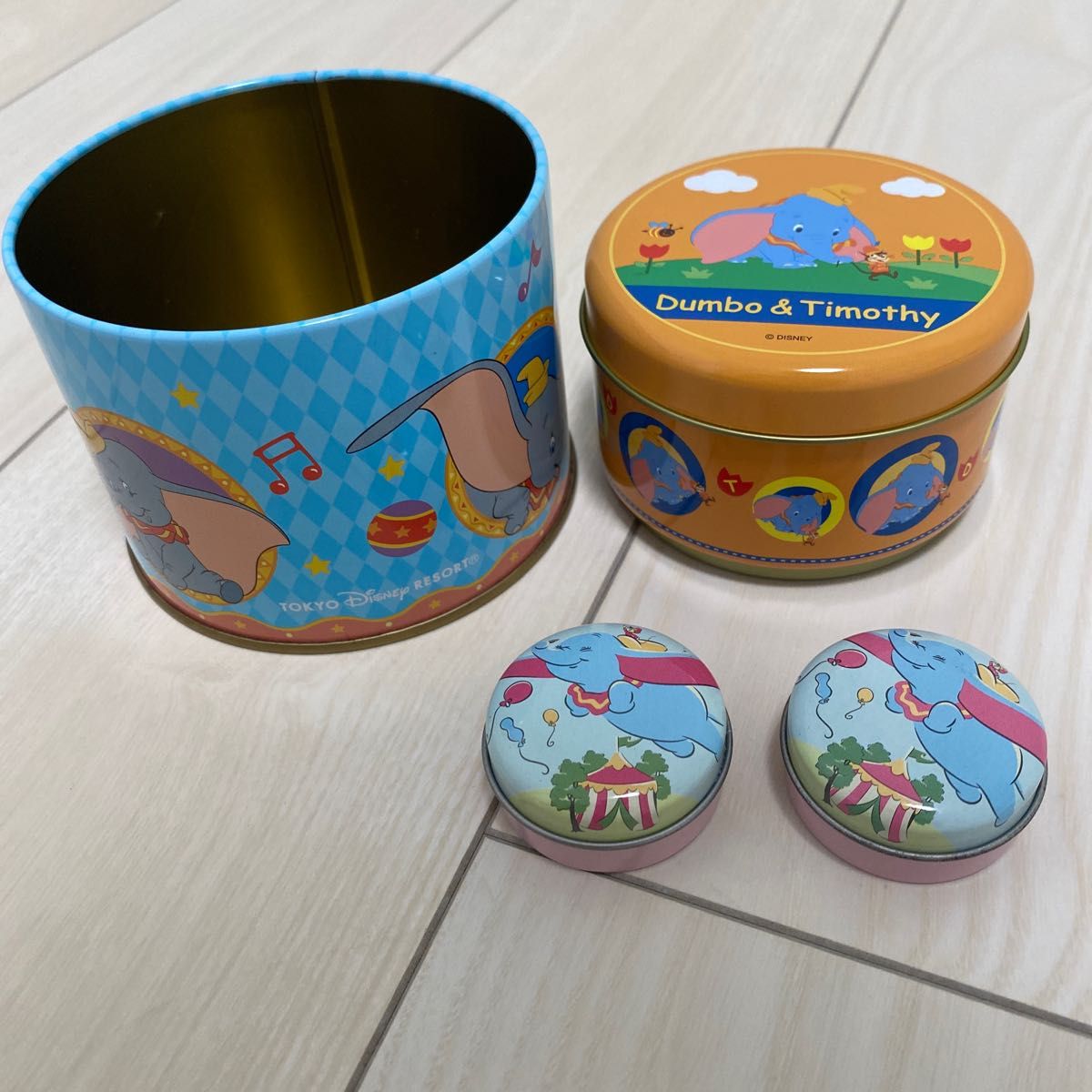 ワンワンさん専用!ダンボ 缶とファイルセット