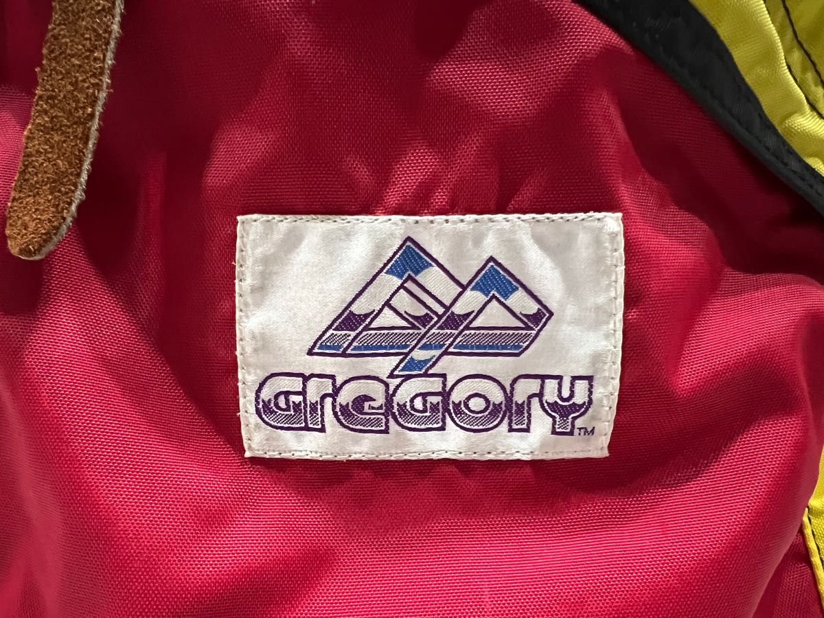 90年製 美品 グレゴリー GREGORY 紫タグ デイパック 赤×黄 90年製 美品 グレゴリー GREGORY 紫タグ デイパック 赤×黄