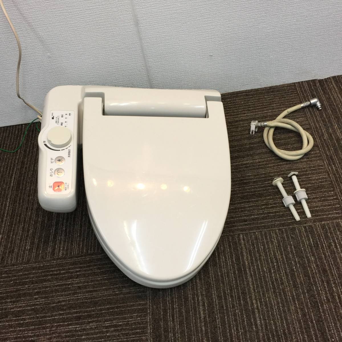 Yahoo!オークション - INAX(イナックス) 電気温水便座 Yahoo!オークション - INAX(イナックス) 電気温水便座