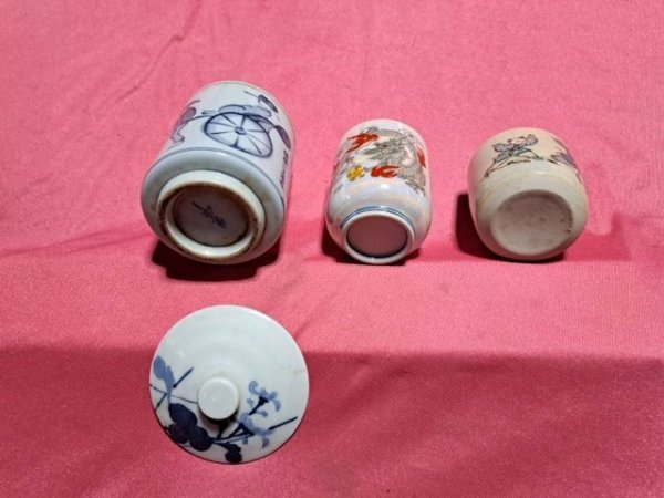 ＵＳＥＤ 湯呑み３コセット 白系