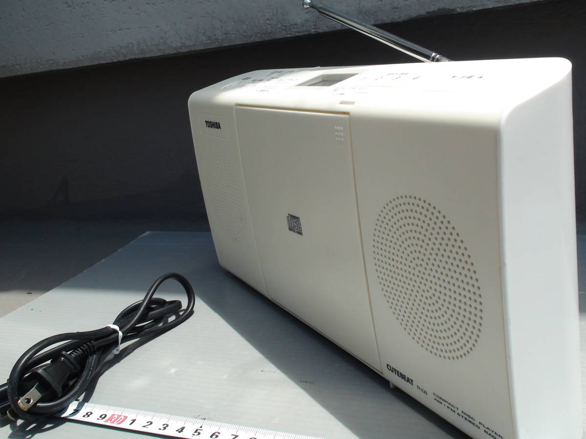 * use impression . less . beautiful goods * Toshiba CD radio CUTEBEAT*TY-C23* white *CD. sound stone chip is was no *