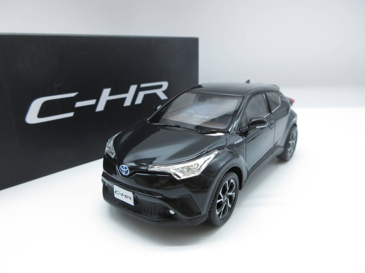 1/30 トヨタ 新型C-HR 前期 CHR 非売品 カラーサンプル ミニカー　ブラックマイカ