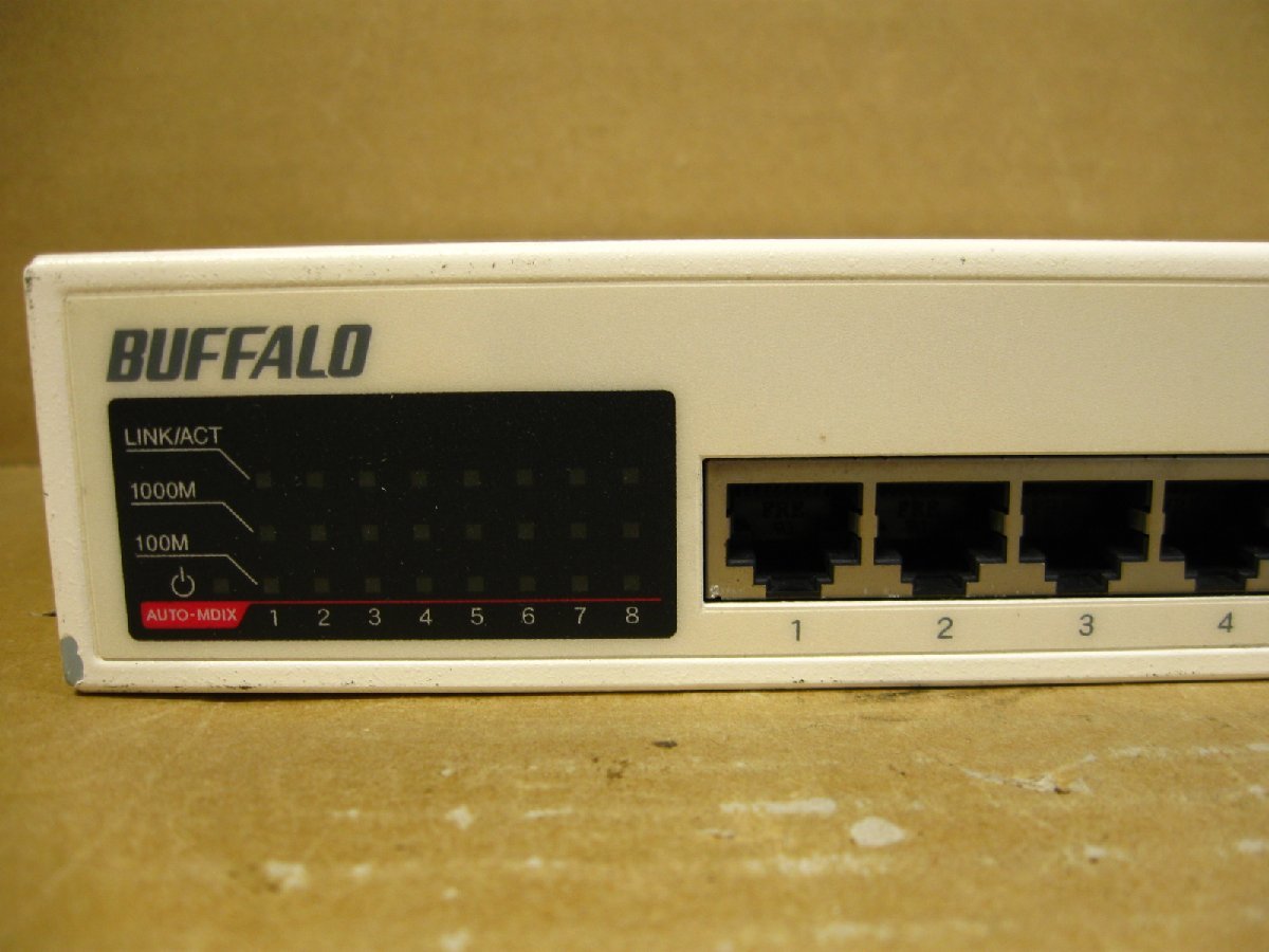 ▽BUFFALO LSW-GT-8NSR 8ポート ギガビット スイッチングハブ 中古 バッファロー 1000BASE-T_画像2