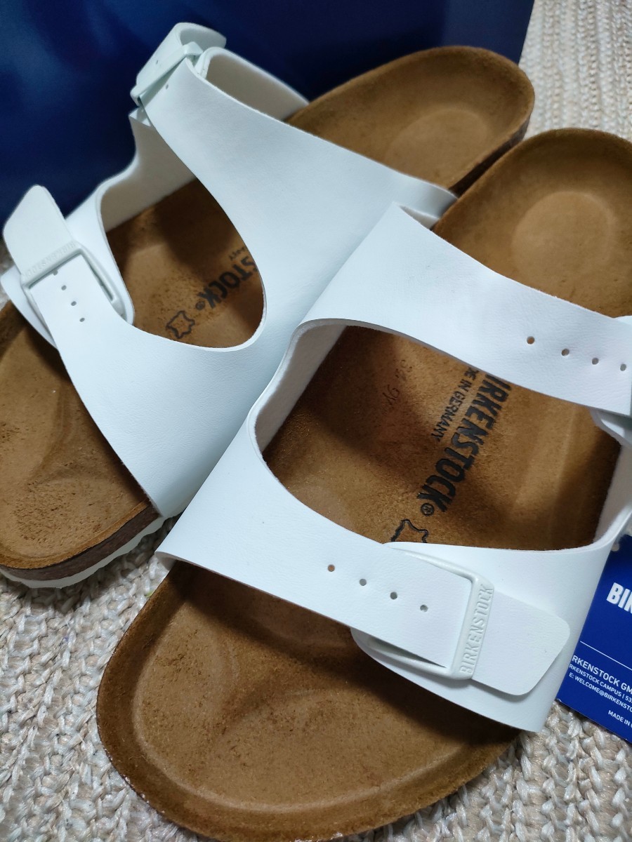 新品 BIRKENSTOCK ビルケンシュトック NEVADA ネバダ 28cm 43 白 ホワイト サンダル 正規品 レギュラーフィット レザー ドイツ製_画像2