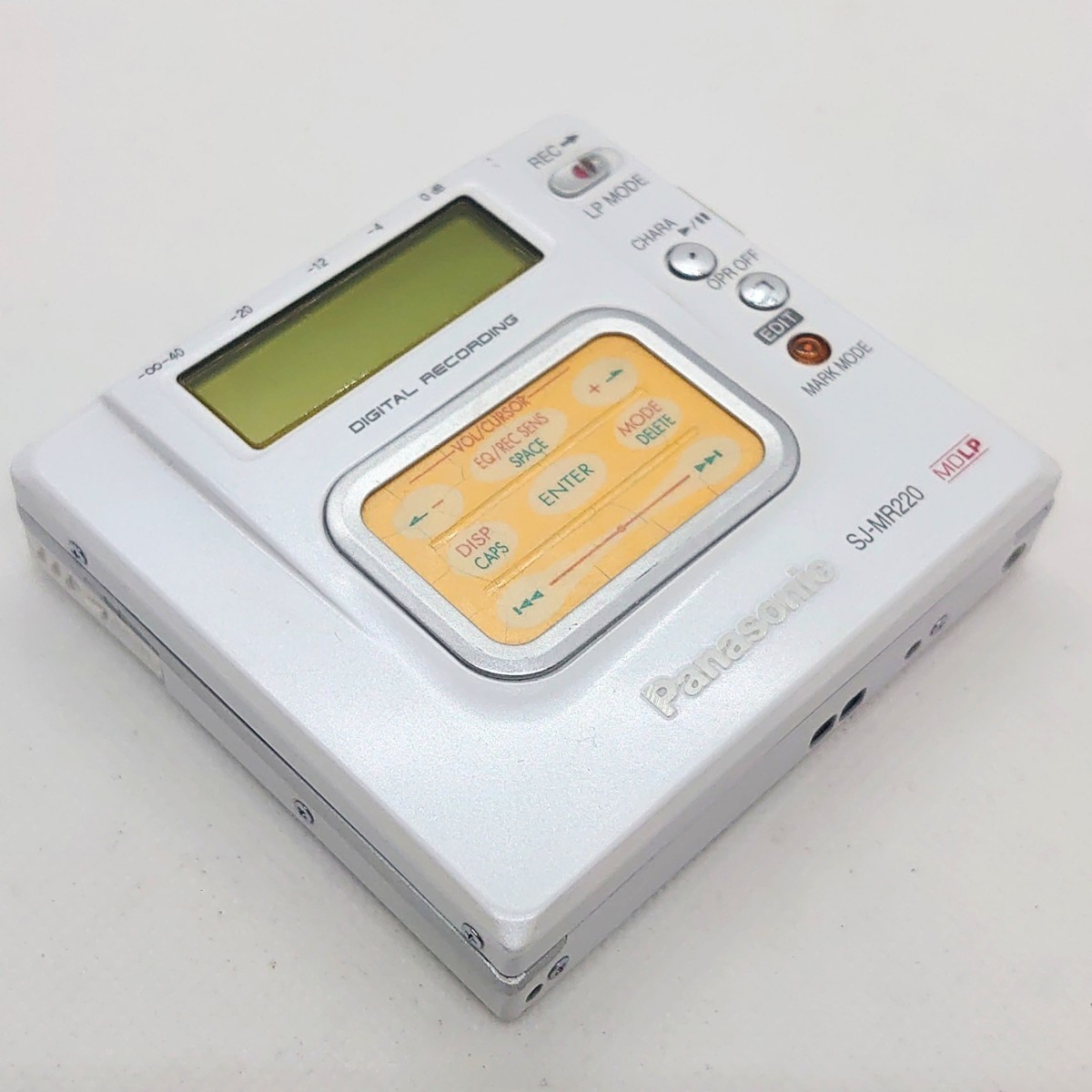 外観△ 動作△】 Panasonic SJ-MR220 Portable MD Player WALKMAN