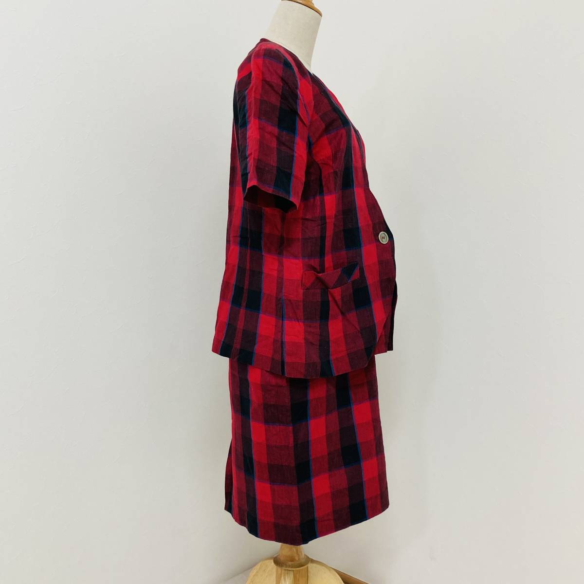 a01886 美品 KAORYINU カオリーヌ セットアップ 半袖ジャケット スカート ウエストゴム 薄手 日本製 9 赤チェック レトロチェックスタイル_画像2