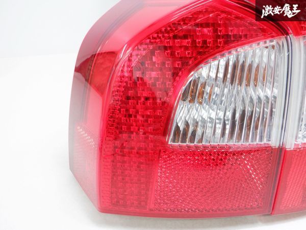 VOLVO ボルボ 純正 BB5254W V70 右ハンドル テールライト テールランプ 4点 左右 セット LED 点灯確認済み 即納 棚B-1_画像3