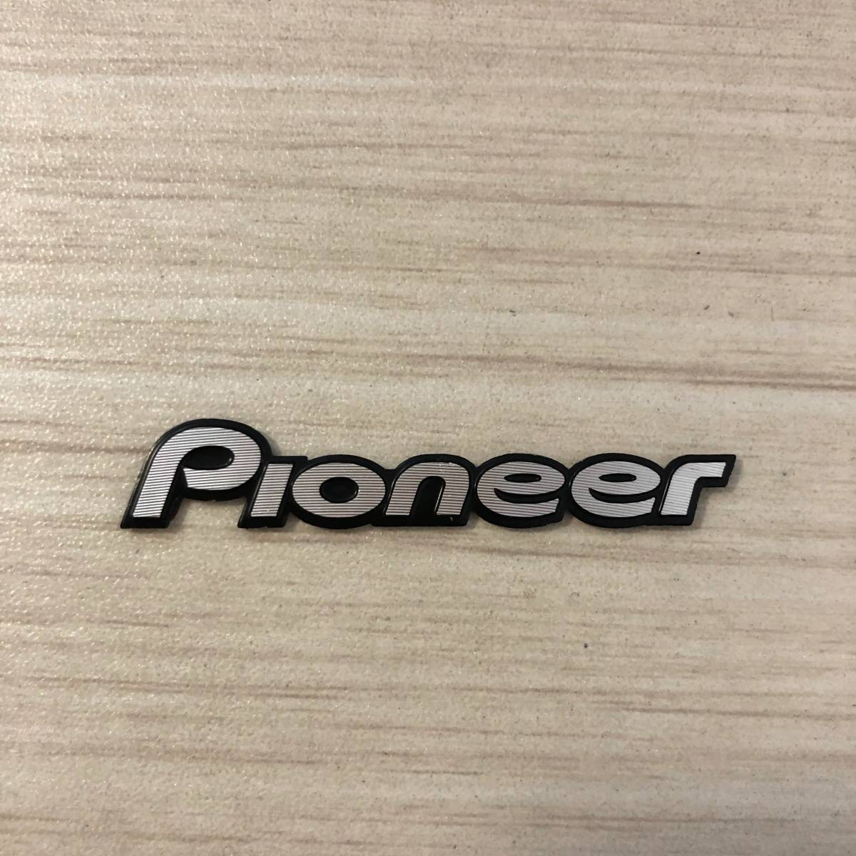 Pioneer Pioneer aluminium emblem plate silver / black carrzzeria Carozzeria bp