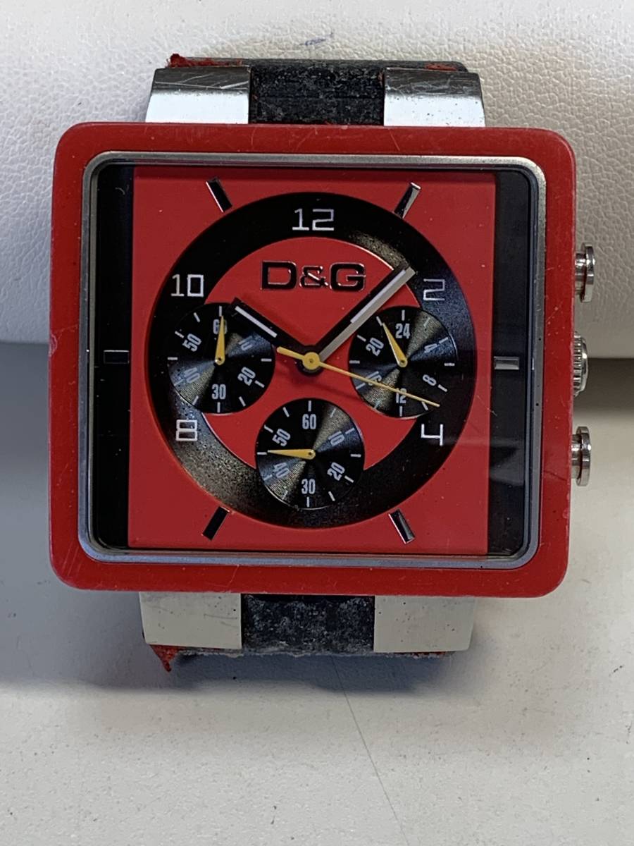 Ｂ379　メンズ腕時計　Ｄ＆G TIME/ドルチェ＆ガッパーナ　クロノグラフ　クォーツ　スクエア　レッド　フェイスのみ_画像1