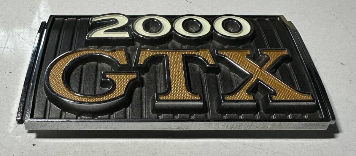 当時物 スカイライン 2000GTX エンブレム 日産純正 ハコスカ ケンメリ