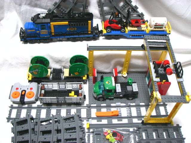 LEGO レゴ 60052 カーゴトレイン 廃盤 電車 列車 機関車 貨物 線路