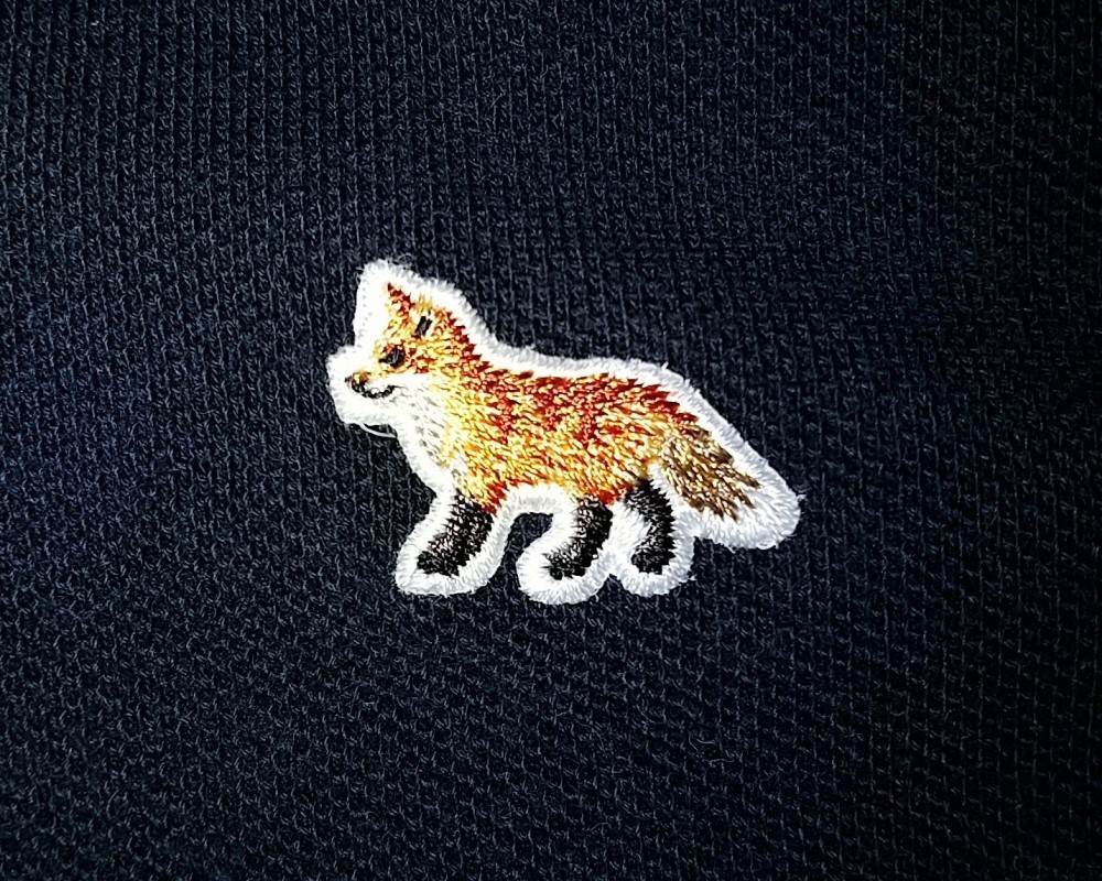 MAISON KITSUNE　メゾンキツネ　ポロシャツ　Sサイズ　紺　トリコロールライン　イタリア製_画像3