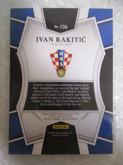 ∫ 213　カード　サッカー Panini 2016 SELECT【IVAN RAKITIC】パニーニ セレクト【イヴァン・ラキティッチ】未使用_画像2